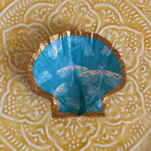 Dragonfly scallop shell