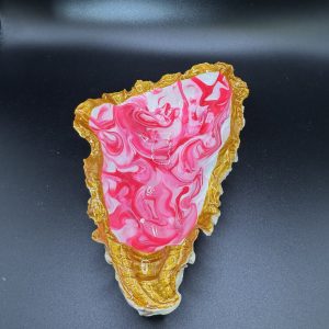 Single large marbled pink