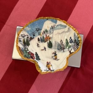 Ski scene scallop