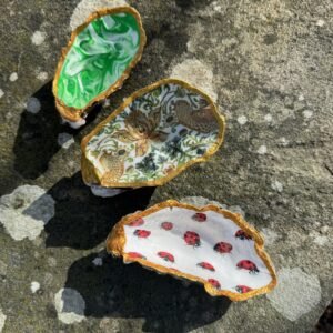 Double sided William Morris oyster