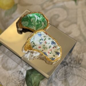 Pair of ditsy flowers and green marbled