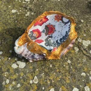 Double sided paisley oyster