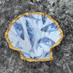 Fish scallop small